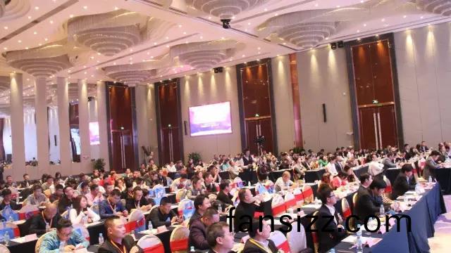 第十六屆中國燈都産業高峯論罎在中山古鎮(zhen)擧行(xing)